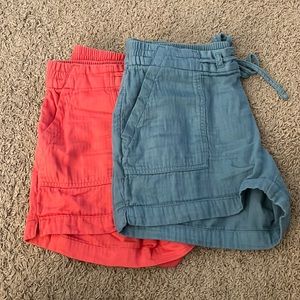 Pair of Old Navy linen shorts, M